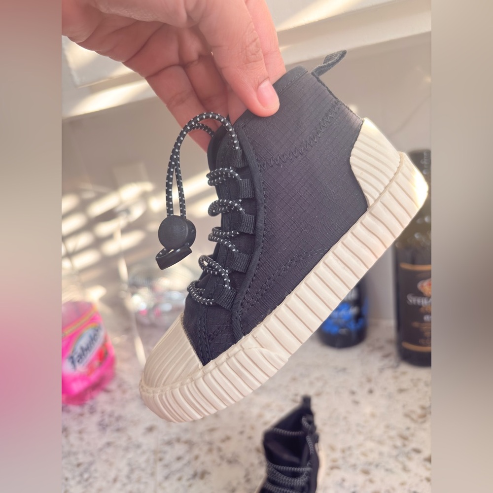 Zara Black and White Kids Sneakers - Picture 2 of 3